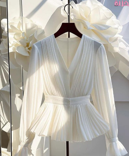 استايلات بلوزات سواريه باللون الابيض