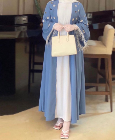 عبايات خليجية ملونة راقية