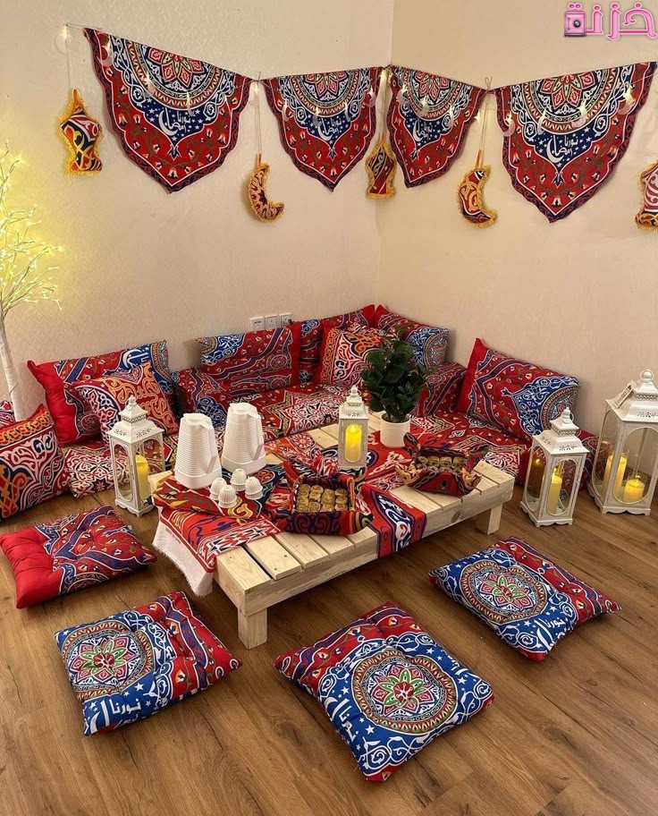 طريقة تعليق زينة رمضان في البيت