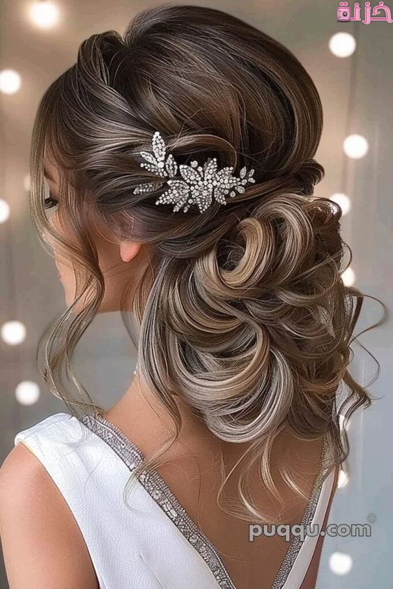 تسريحات شعر رفع ناعمة